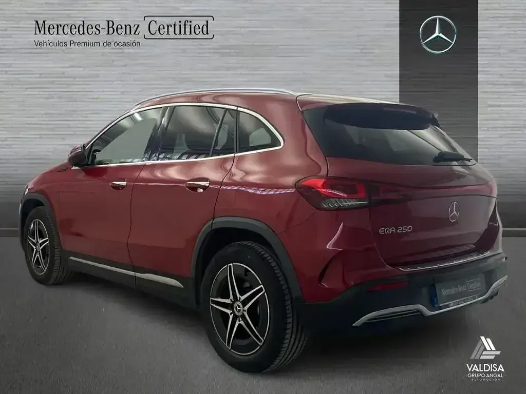Usado Mercedes EQB250 AMG line 139 kW (190 CV) 2022 Rojo SUV