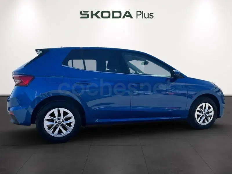 Usado Skoda Fabia Selection 115 CV (84 kW) 2025 Azul Utilitario