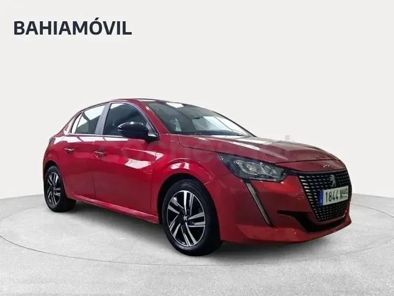 Usado Peugeot 208 Active 100 CV (73 kW) 2023 Rojo Utilitario