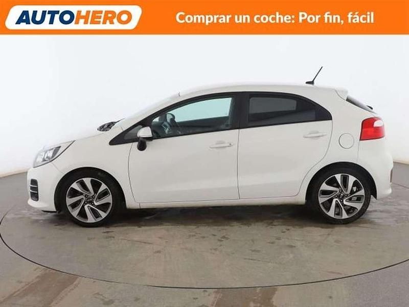 Usado Kia Rio 86 CV (63 kW) 2016 Blanco Berlina