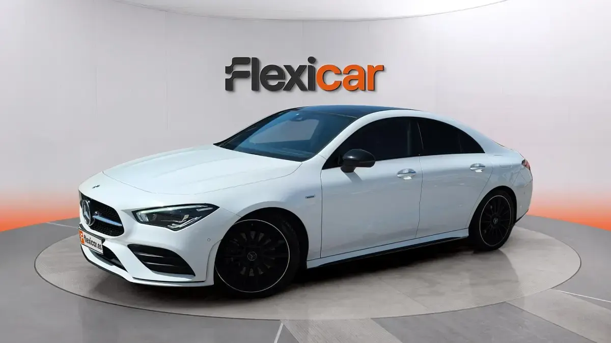 Usado Mercedes CLA200 163 CV (119 kW) 2022 Gris Coupe