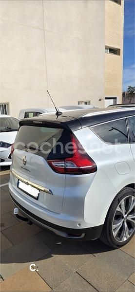 Usado Renault Grand Scénic IV Edition One 160 CV (117 kW) 2017 Blanco Monovolumen