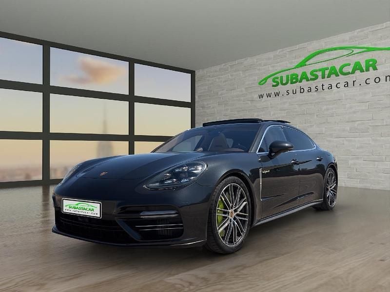 Gris Usado 2020 Porsche Panamera Turbo S Executive Berlina | 82.851 € (Un poco caro) - Imagen 1/4