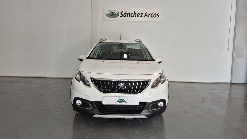Usado Peugeot 2008 Allure 100 CV (73 kW) 2019 Blanco SUV