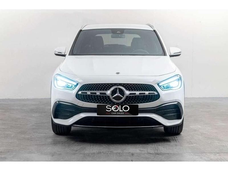 Usado Mercedes GLA180 136 CV (100 kW) 2023 Blanco SUV