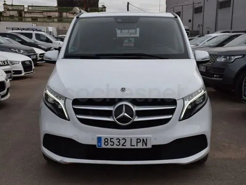 Usado Mercedes V250 Avantgarde 190 CV (139 kW) 2021 Blanco Monovolumen