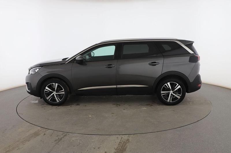 Usado Peugeot 5008 Allure 130 CV (95 kW) 2020 Gris SUV