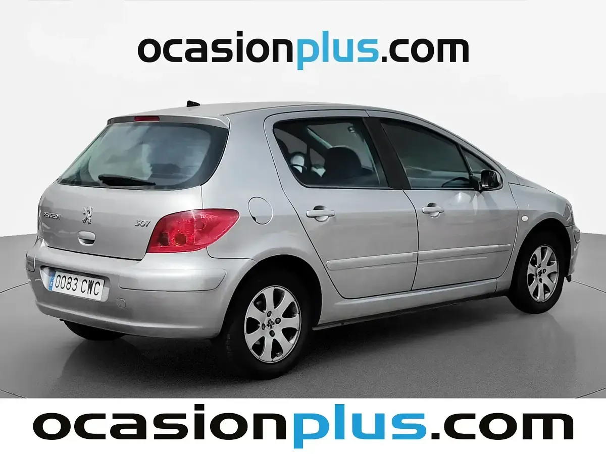 Usado Peugeot 307 110 CV (80 kW) 2004 Gris Utilitario
