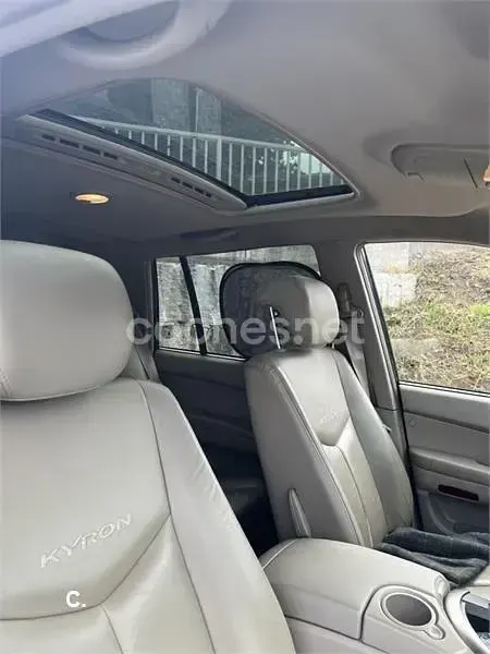 Usado SsangYong Kyron Limited 165 CV (121 kW) 2008 Negro SUV