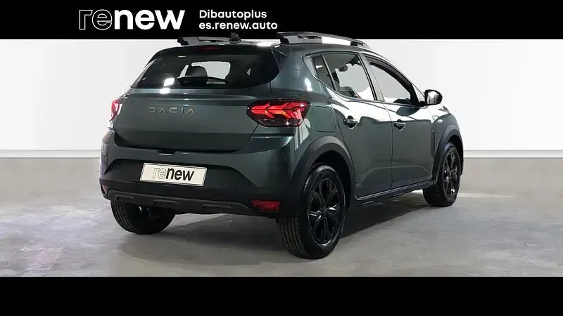 Usado Dacia Sandero Extreme 100 CV (73 kW) 2025 Verde Berlina