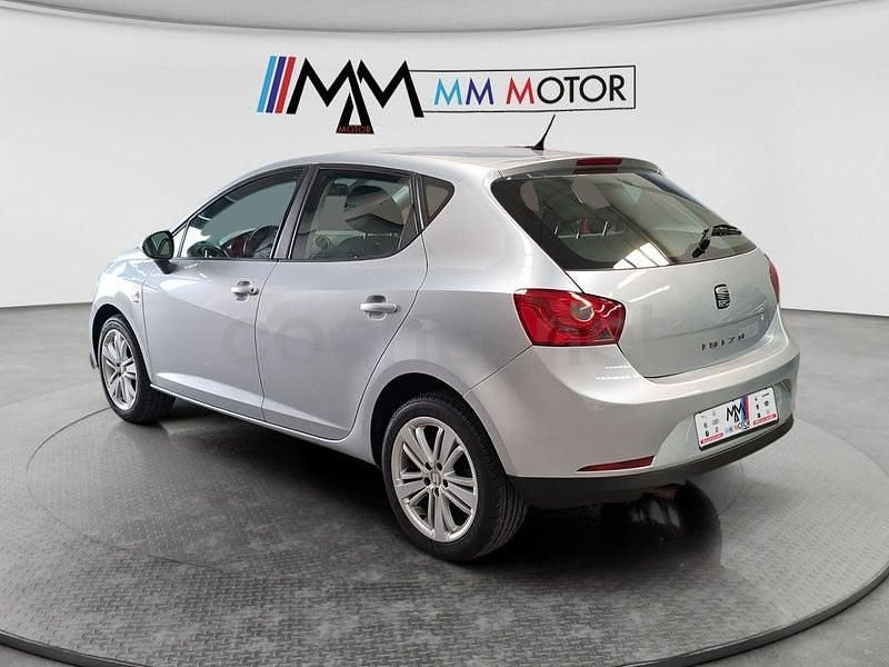 Usado Seat Ibiza Stylance 105 CV (77 kW) 2008 Gris / plata Berlina