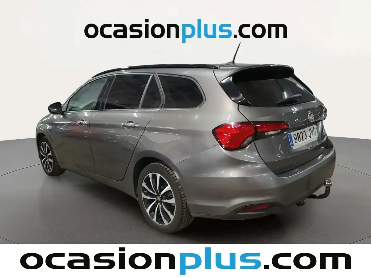 Usado Fiat Tipo Lounge 120 HP (88 kW) 2016 Cinzento Carrinha