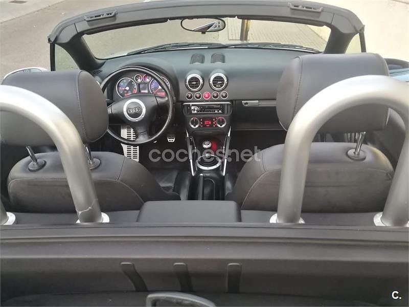 Gris / plata Usado 2001 Audi TT Roadster Descapotable | 8999 € (Precio justo) - Imagen 1/4