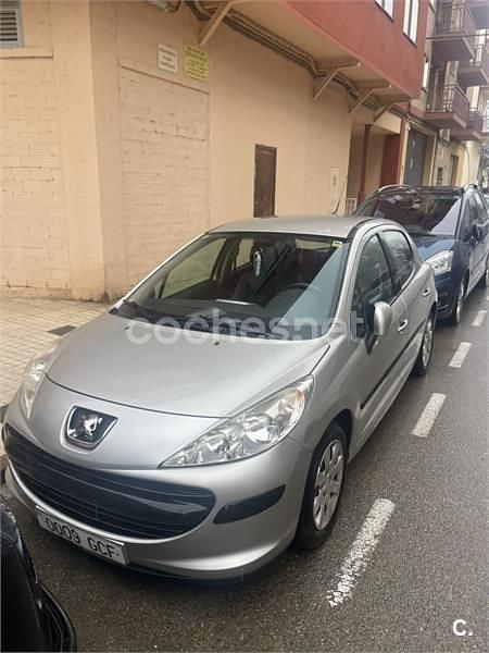 Usado Peugeot 207 95 CV (69 kW) 2008 Gris / plata Berlina