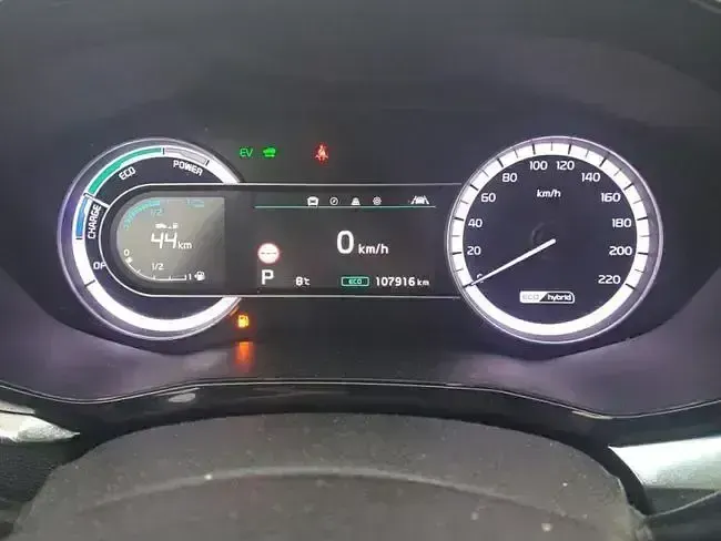 Usado Kia Niro 141 CV (103 kW) 2022 Gris SUV