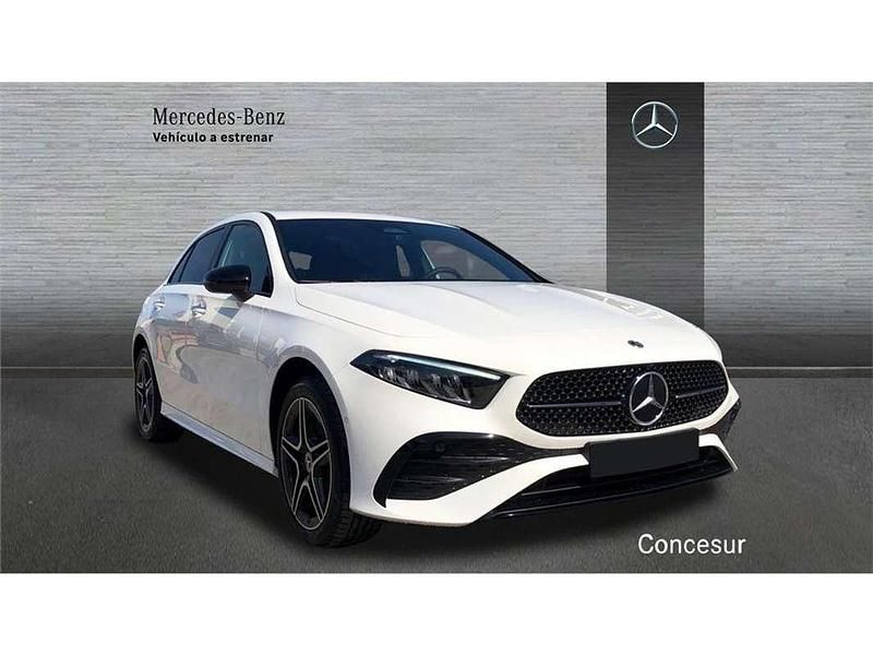 Nuevo Mercedes A200 150 CV (110 kW) 2025 Blanco Berlina