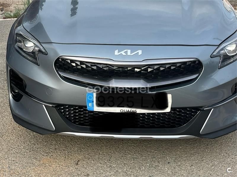 Gris / plata Usado 2022 Kia XCeed SUV | 16.800 € (Precio justo) - Imagen 1/4