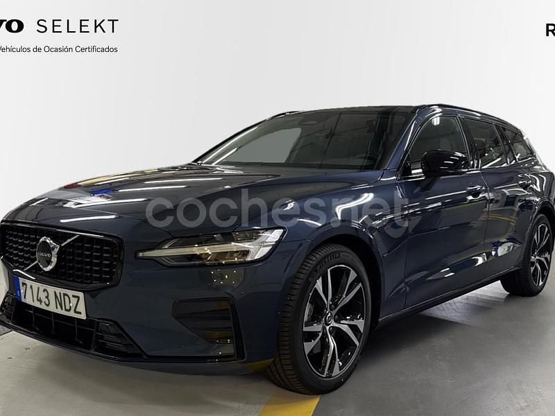 Azul Nuevo 2025 Volvo V60 Plus Familiar | 46.900 € (Un poco caro) - Imagen 1/4