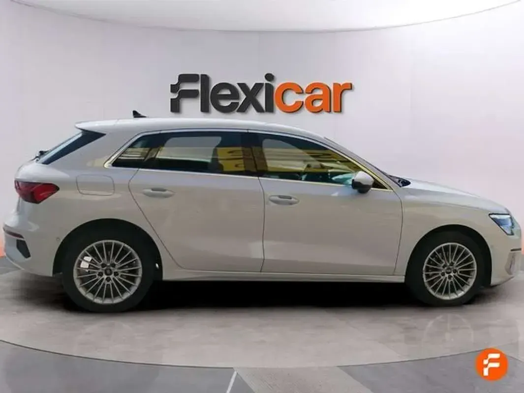 Usado Audi A3 Premium 110 CV (80 kW) 2023 Blanco Berlina