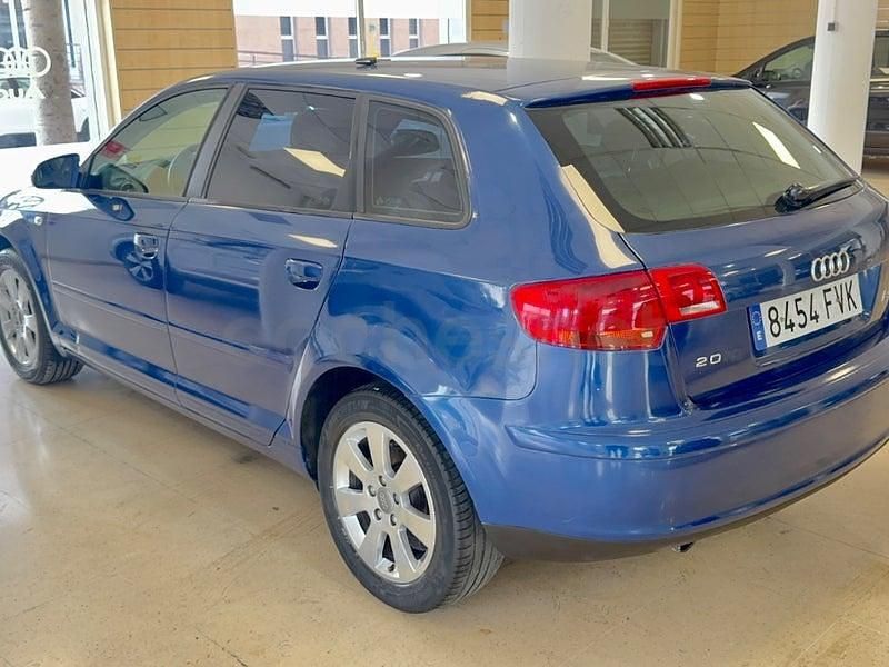 Usado Audi A3 Attraction 102 HP (75 kW) 2007 Azul Citadino