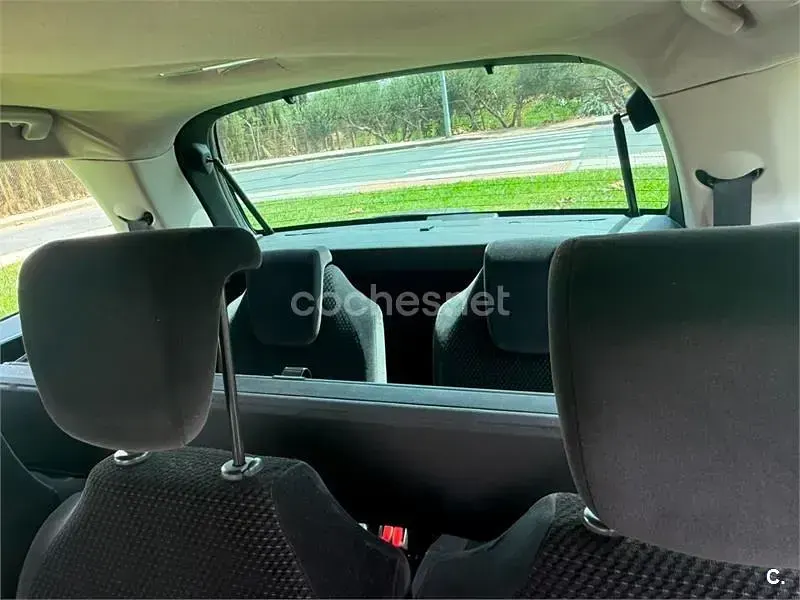 Usado Citroën C4 Picasso 110 CV (80 kW) 2007 Granate Monovolumen