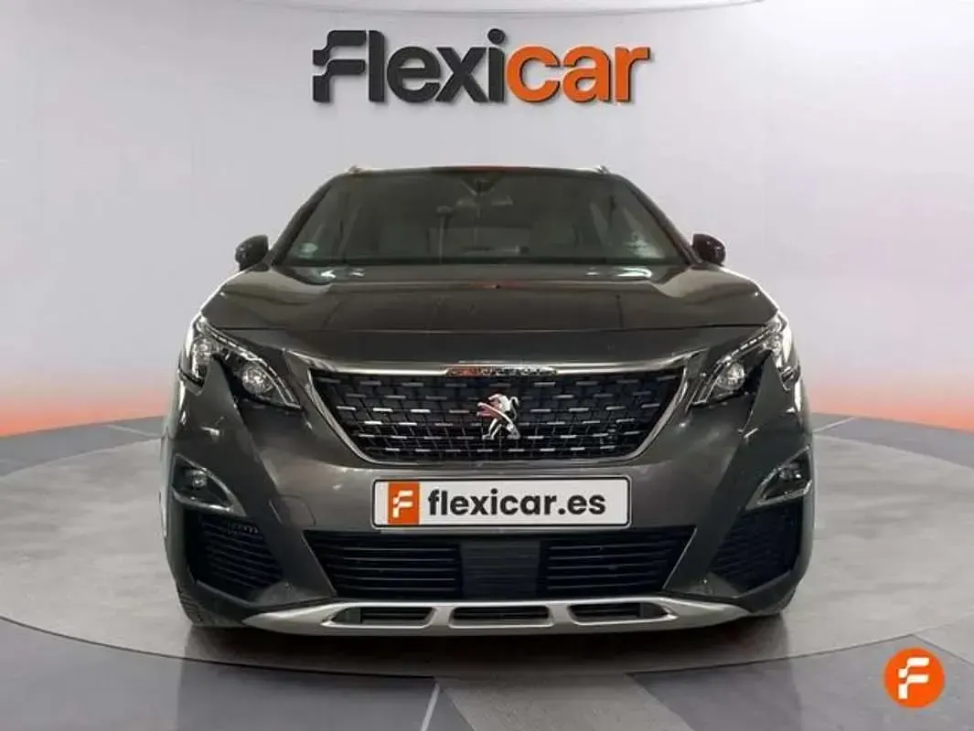 Usado Peugeot 3008 GT-line 131 CV (96 kW) 2019 Gris SUV