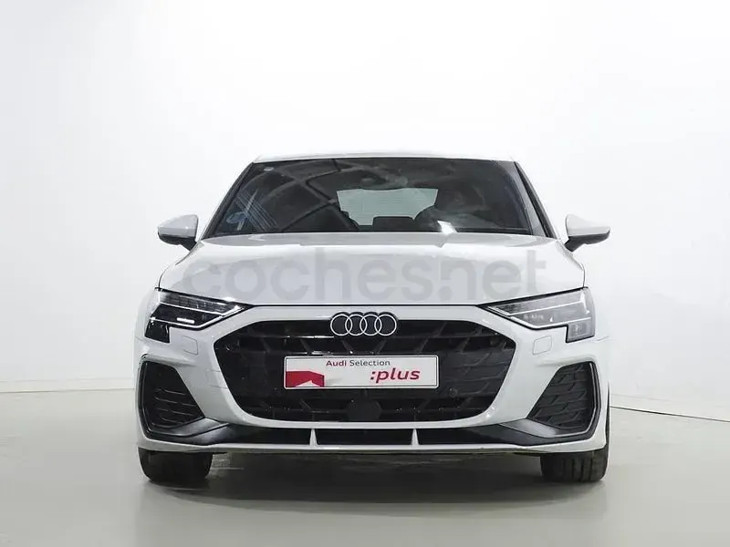 Usado Audi A3 S-Line 150 CV (110 kW) 2025 Blanco Berlina