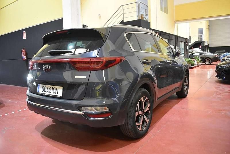 Usado Kia Sportage 136 CV (100 kW) 2021 Gris SUV