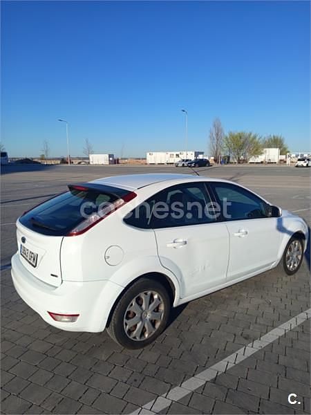 Usado Ford Focus Business Edition 90 CV (66 kW) 2008 Blanco Berlina