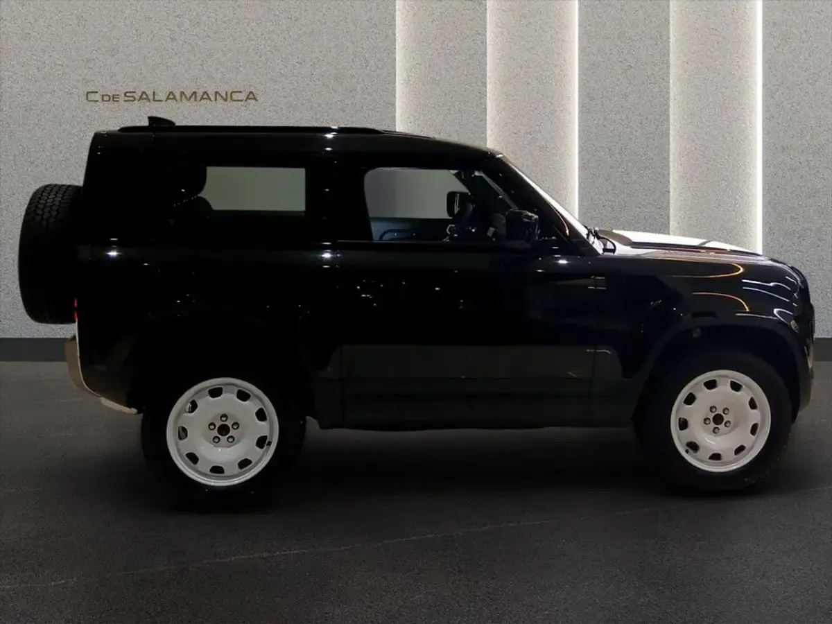 Usado Land Rover Defender S 249 CV (183 kW) 2026 Negro metalizado SUV