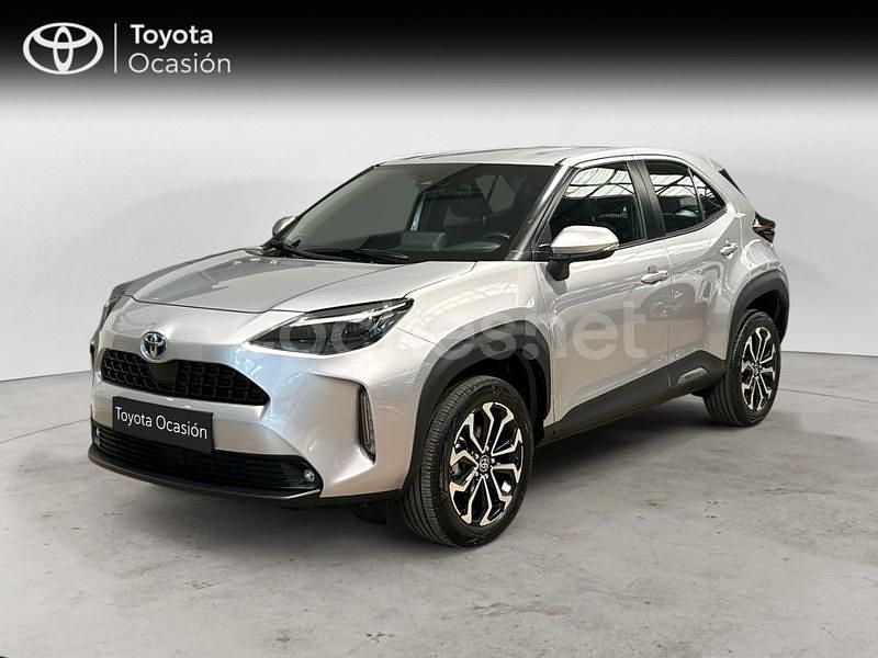 Gris / plata Usado 2024 Toyota Yaris Cross Active SUV | 26.750 € (Caro) - Imagen 1/4