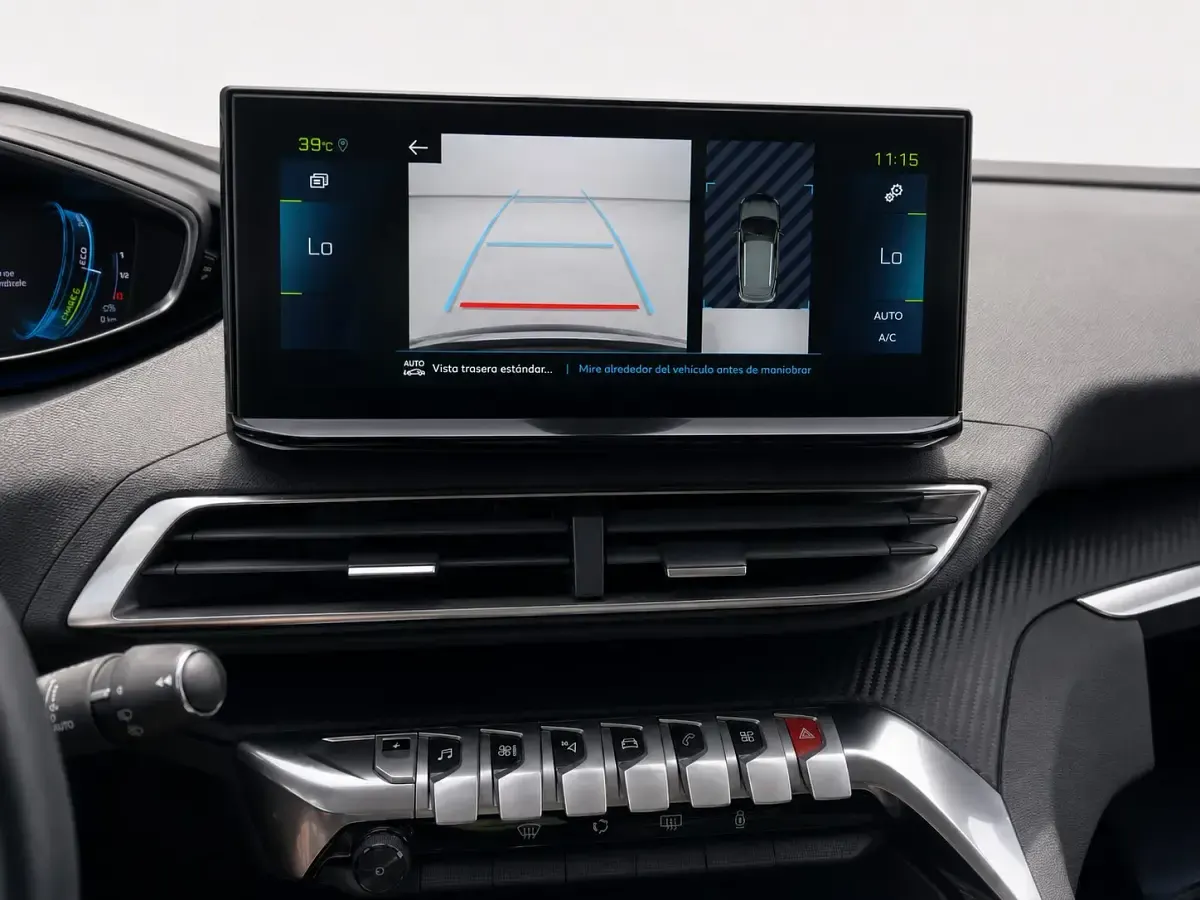 Usado Peugeot 3008 Allure 225 CV (165 kW) 2021 Gris / plata SUV