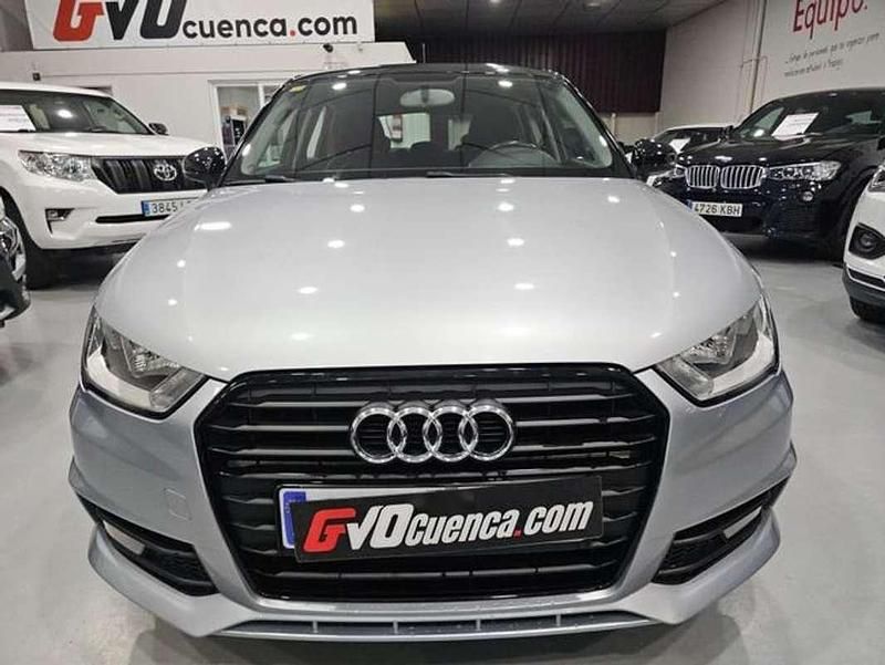 Usado Audi A1 Sportback Design 90 CV (66 kW) 2018 Gris Utilitario