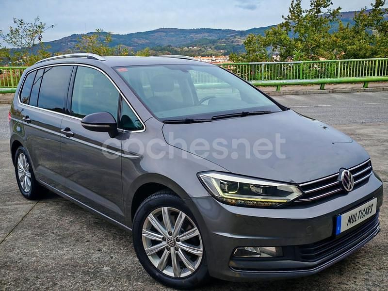 Usado VW Touran Advance 150 CV (110 kW) 2016 Gris / plata Monovolumen