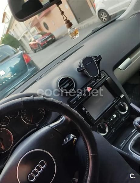Negro Usado 2004 Audi A3 Ambiente Berlina | 2800 € (Precio justo) - Imagen 1/3