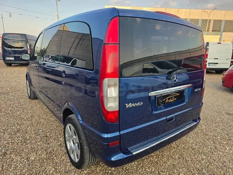 Usado Mercedes Viano 150 CV (110 kW) 2005 Azul Monovolumen