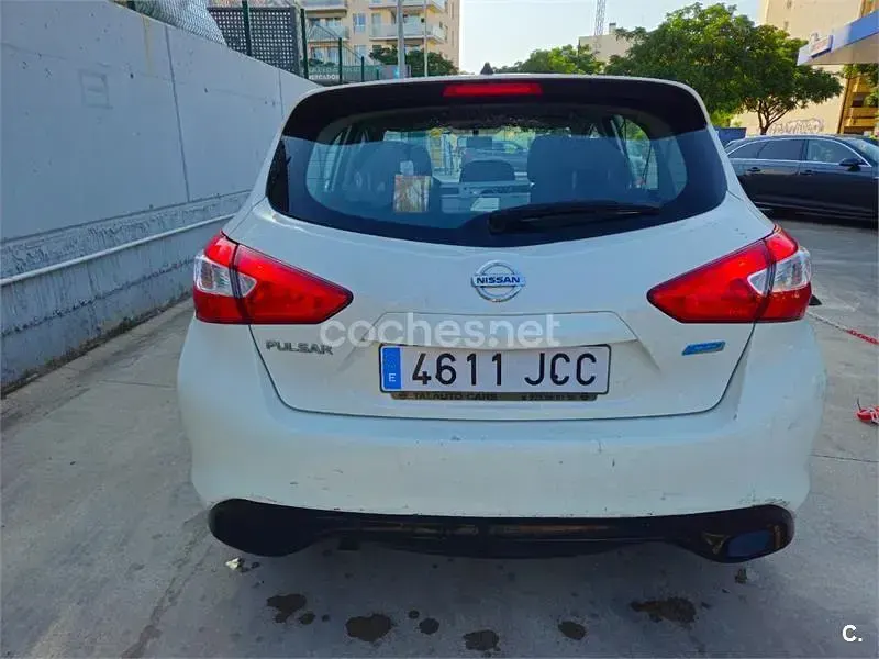 Usado Nissan Pulsar Tekna 110 CV (80 kW) 2015 Blanco Utilitario