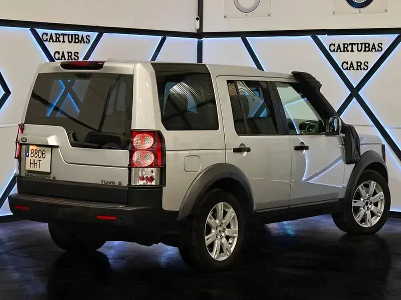 Usado Land Rover Discovery 4 S 211 CV (155 kW) 2012 Gris / plata SUV