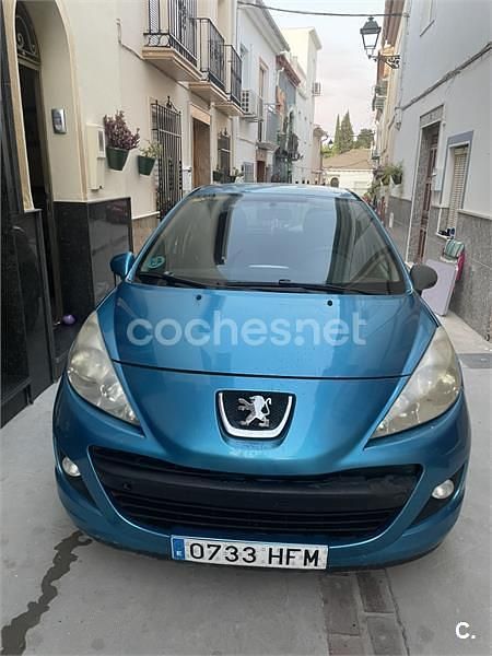 Azul Usado 2011 Peugeot 207 Access Berlina | 3800 € (Buen precio) - Imagen 1/4