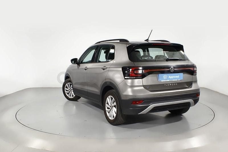 Usado VW T-Cross Advance 115 CV (84 kW) 2020 Gris / plata SUV