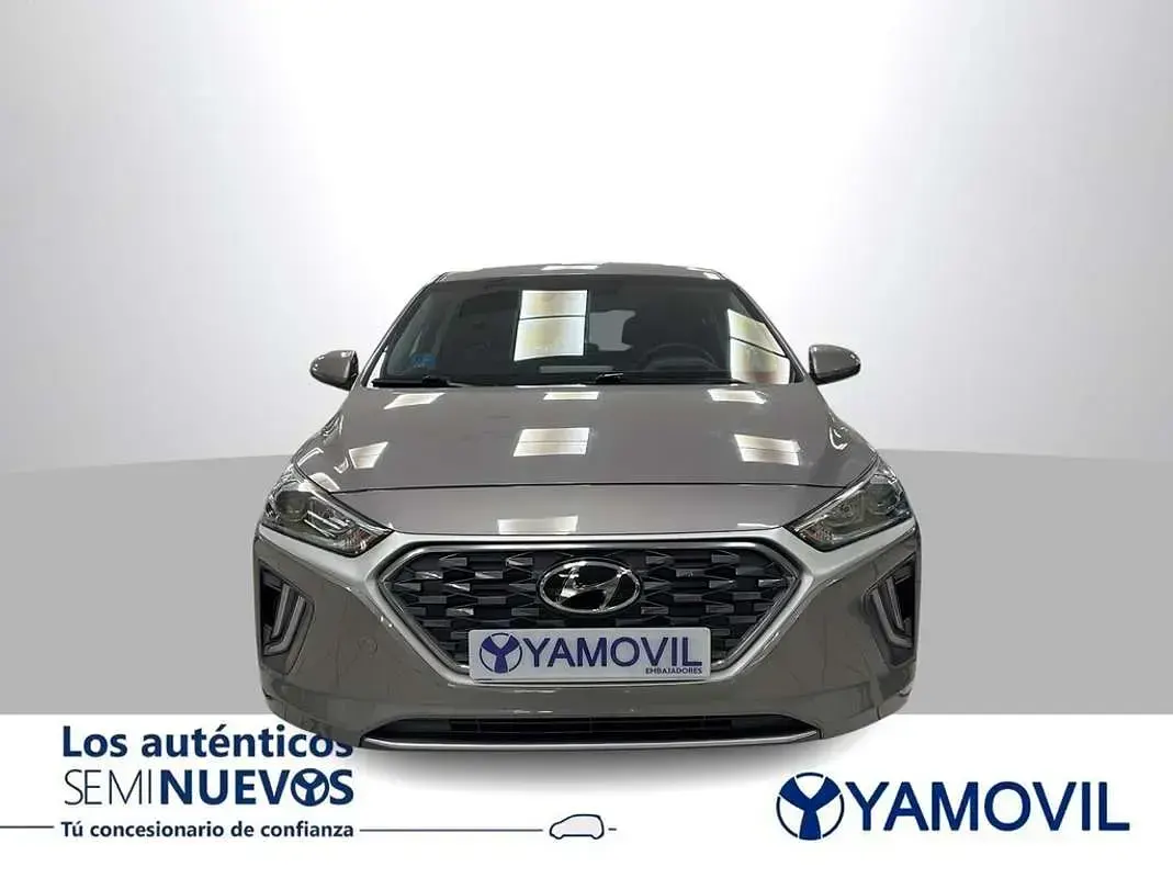 Usado Hyundai Ioniq 141 CV (103 kW) 2021 Gris Utilitario
