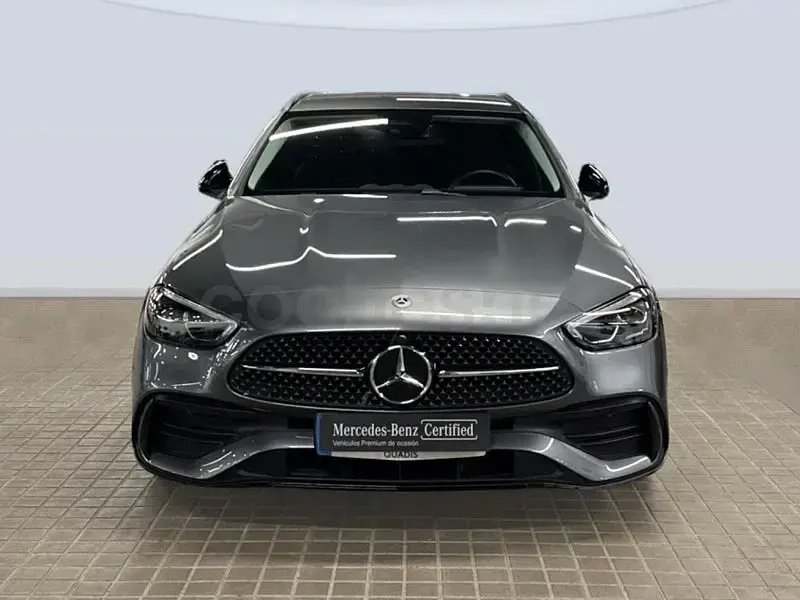 Usado Mercedes C220 200 CV (147 kW) 2025 Gris / plata Familiar