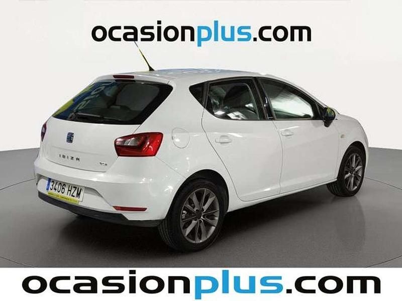 Usado Seat Ibiza Style 90 CV (66 kW) 2014 Blanco Utilitario