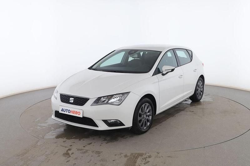Usado Seat Leon I-Tech 105 CV (77 kW) 2015 Blanco Utilitario
