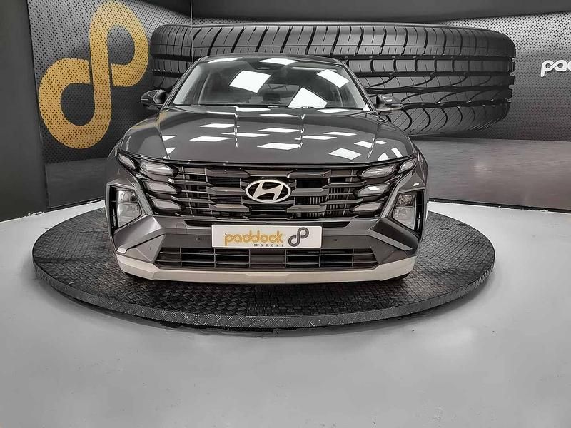 Usado Hyundai Tucson 160 CV (117 kW) 2025 Gris / plata SUV