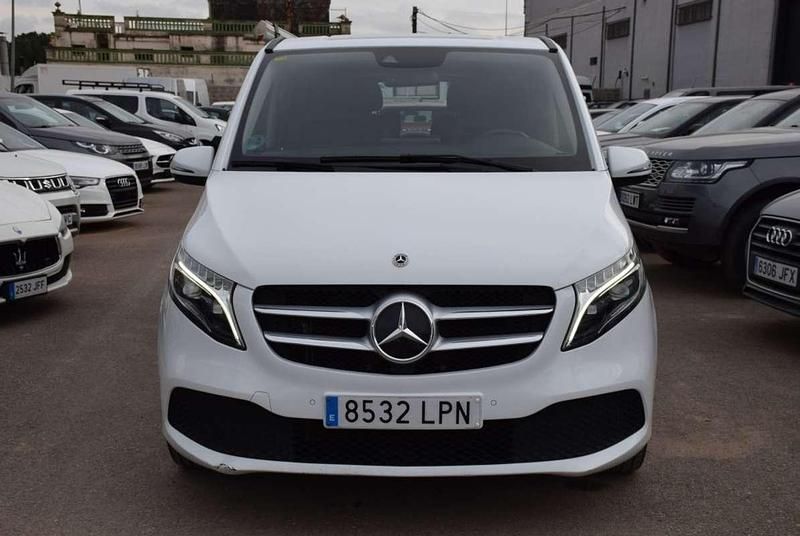 Usado Mercedes V250 Avantgarde 190 CV (139 kW) 2021 Blanco Monovolumen