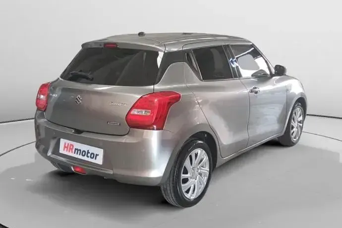 Usado Suzuki Swift 83 CV (61 kW) 2023 Utilitario