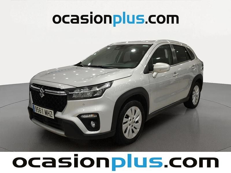 Gris plata Usado 2023 Suzuki SX4 S-Cross SUV | 17.864 € (Buen precio) - Imagen 1/4