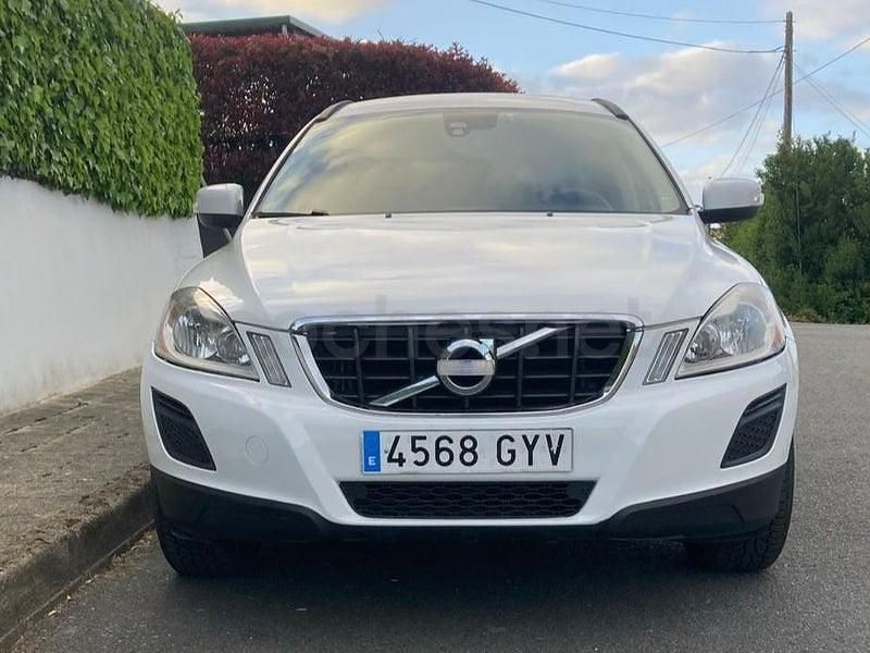 Używany Volvo XC60 Momentum 163 KM (119 kW) 2010 Biały SUV