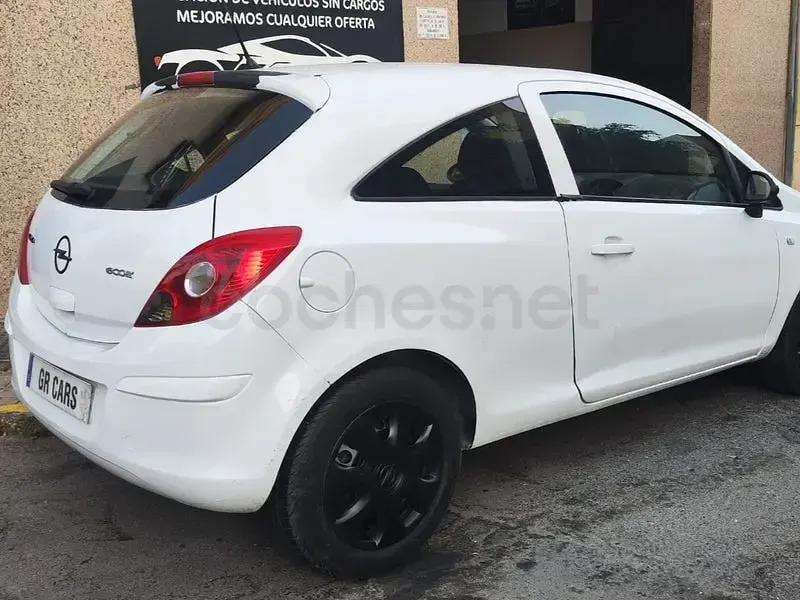 Usado Opel Corsa 95 CV (69 kW) 2010 Blanco Utilitario
